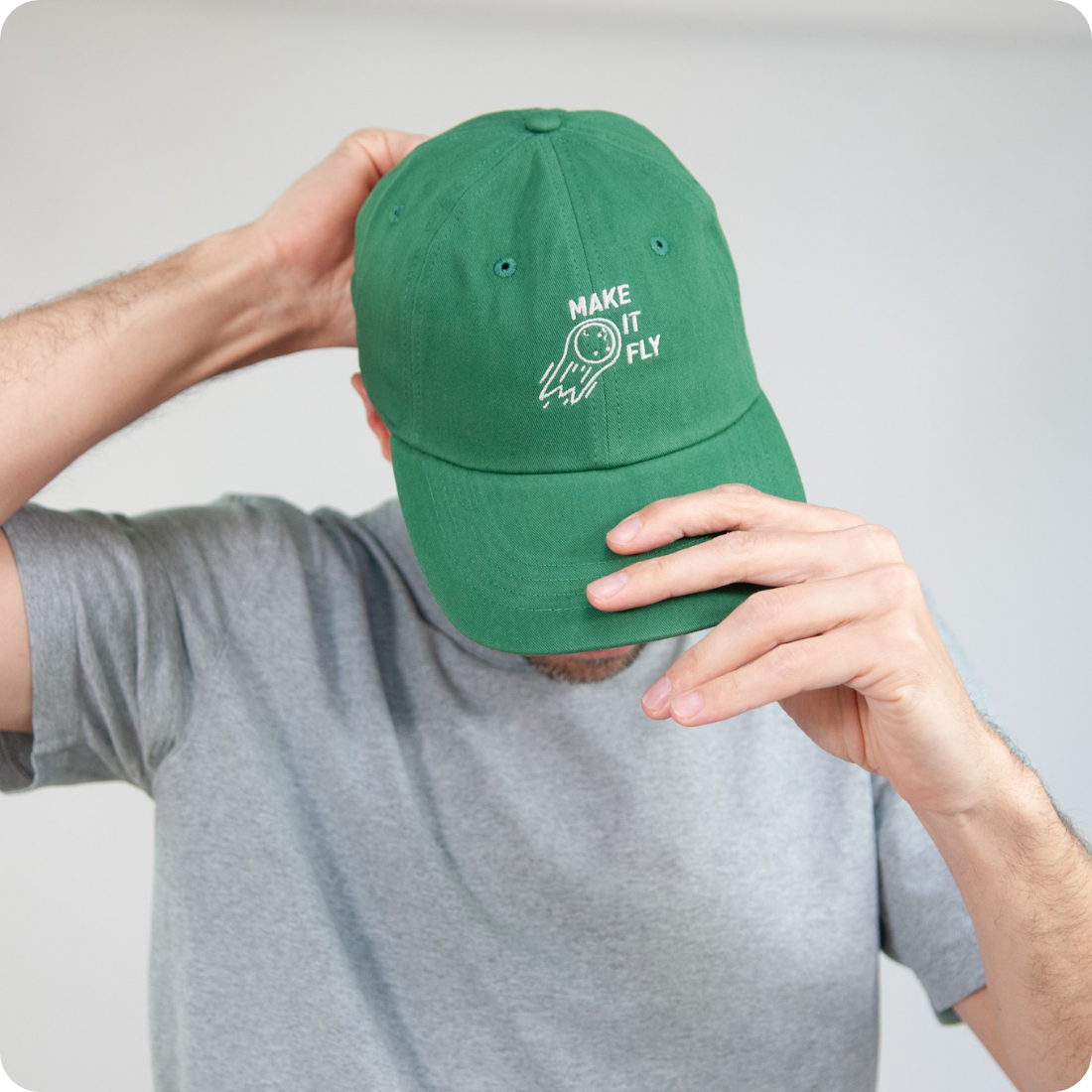 Casquette verte "Make it fly"